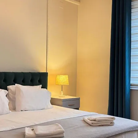 Appartamento At Pazari Ri